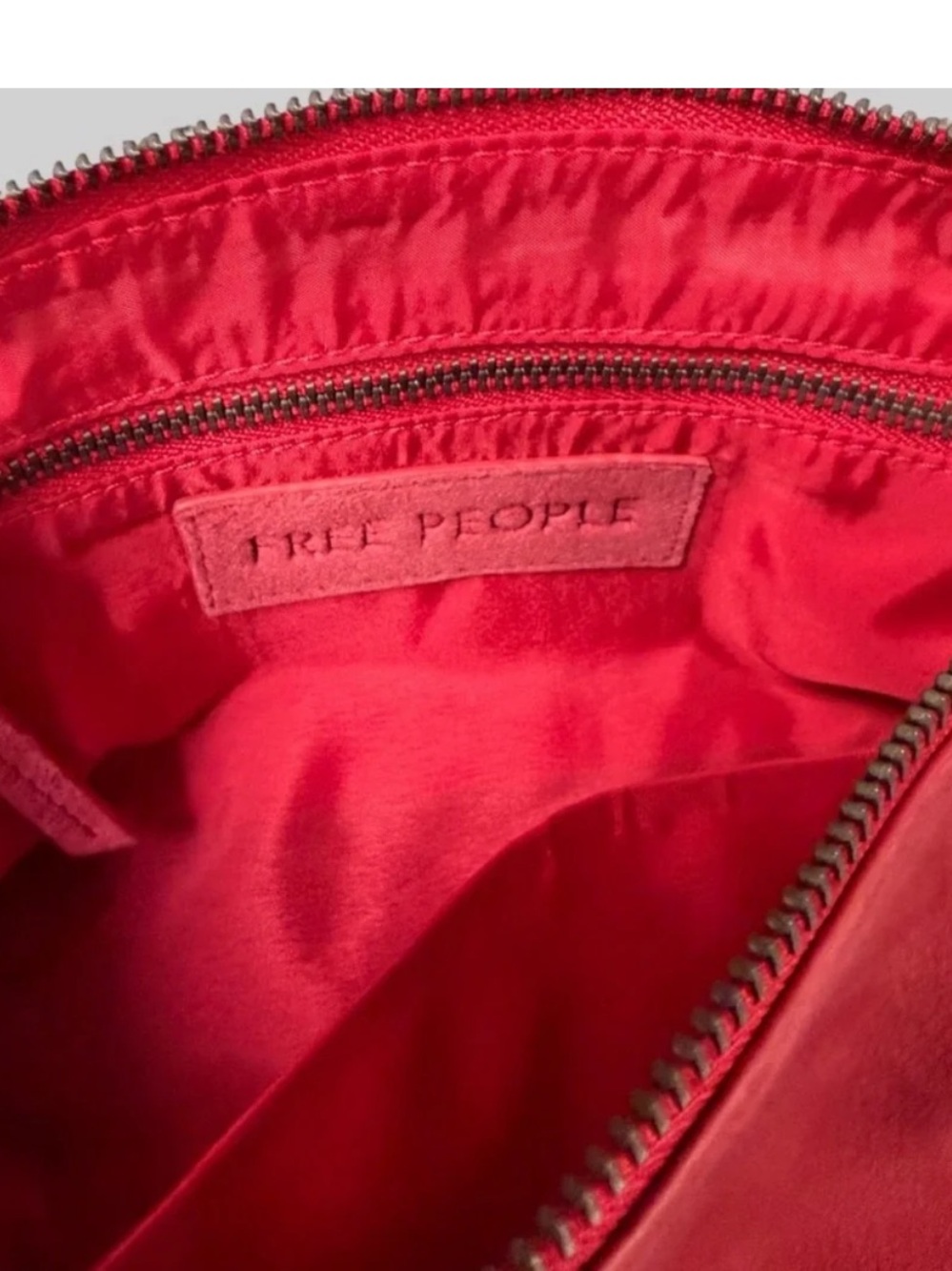 NWT Free People Finn Fringed Shoulder Bag in Red - Picture 2 of 3